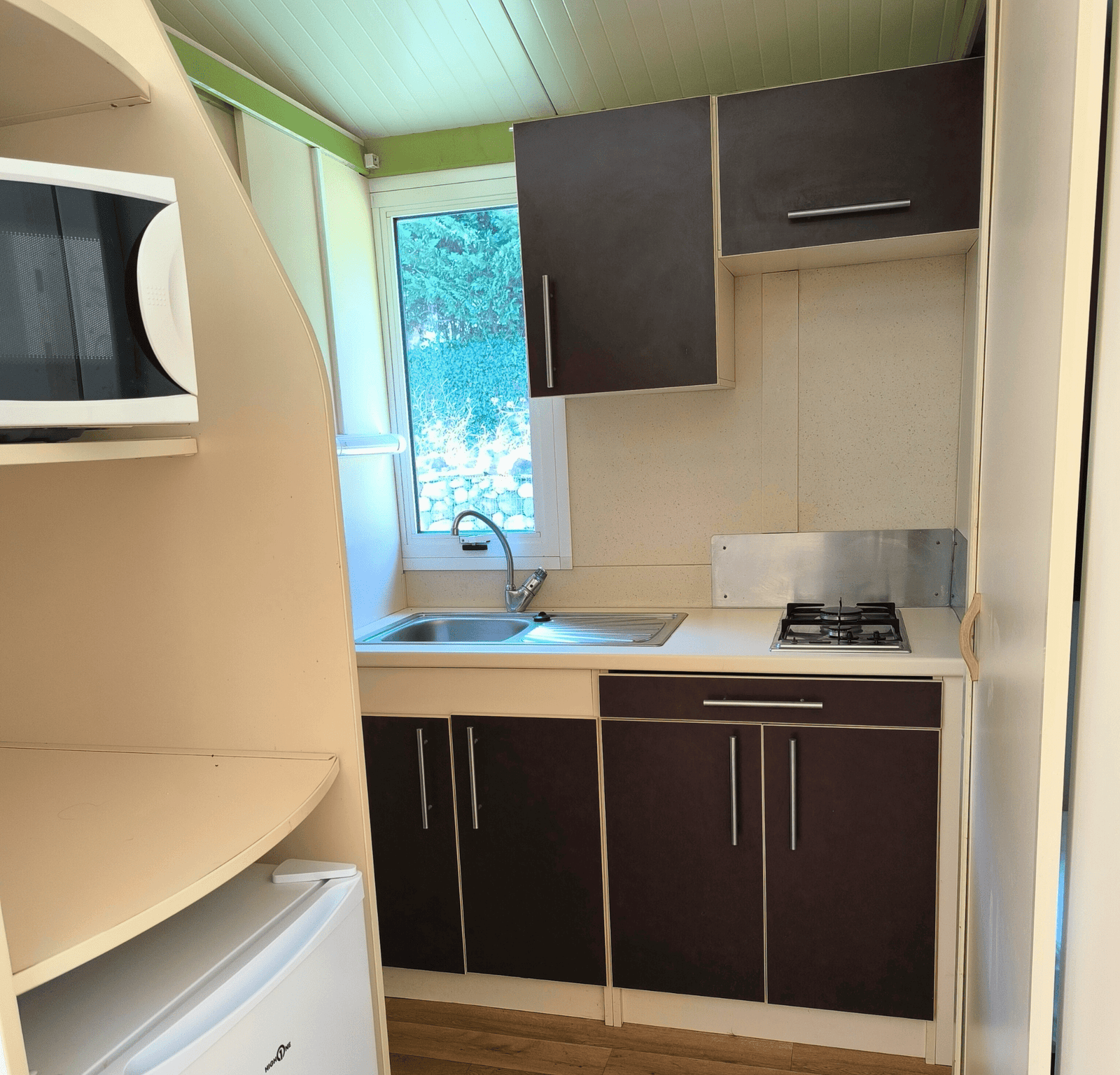 Cuisine chalet MOREA - Caming le boem