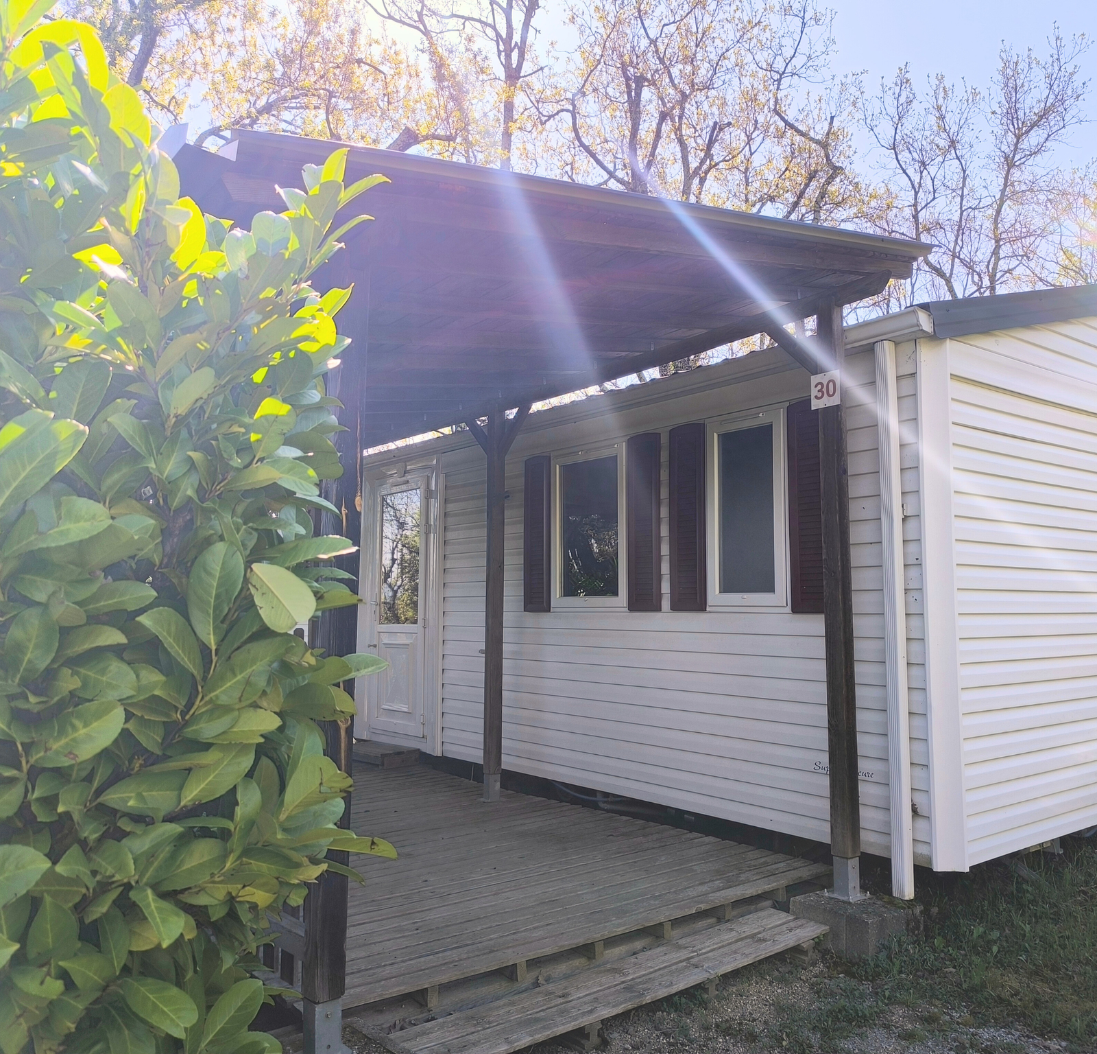 Mobilhome terrasse camping le boem balazuc